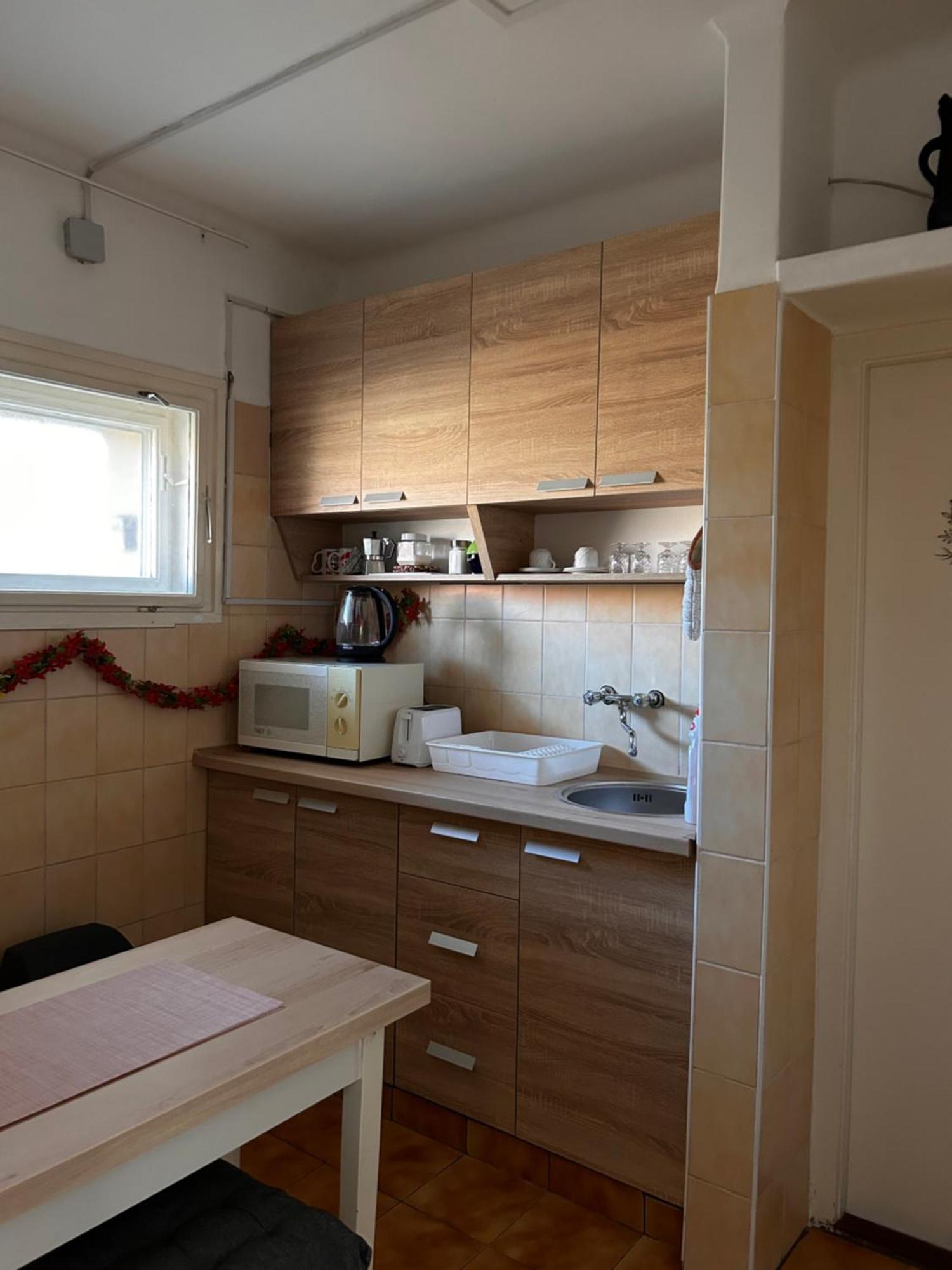 Cozy Apartment in the City Centre Next to Dóm Square Szeged Exterior foto